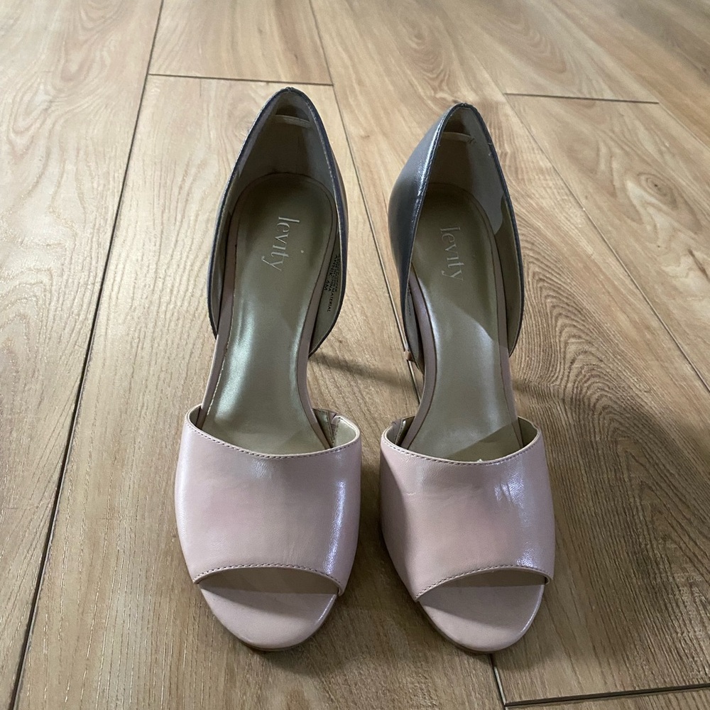 Nude heels - Picture 2 of 2